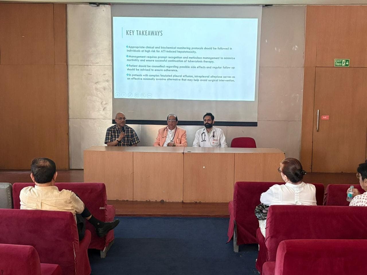 Dr. Kunal Luthra presenting at a medical conference